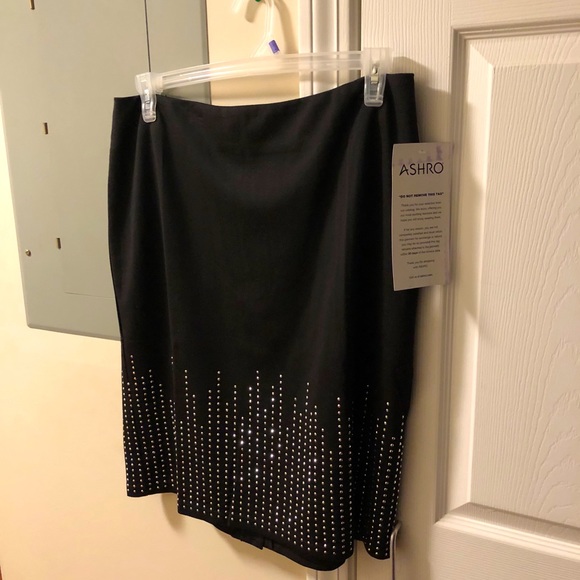 Ashro Dresses & Skirts - Black Silver Shimmering skirt